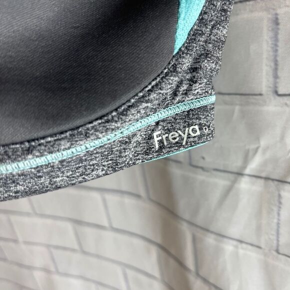Freya Grey Sonic Moulded Sports Bra Sz 30K - Picture 3 of 7